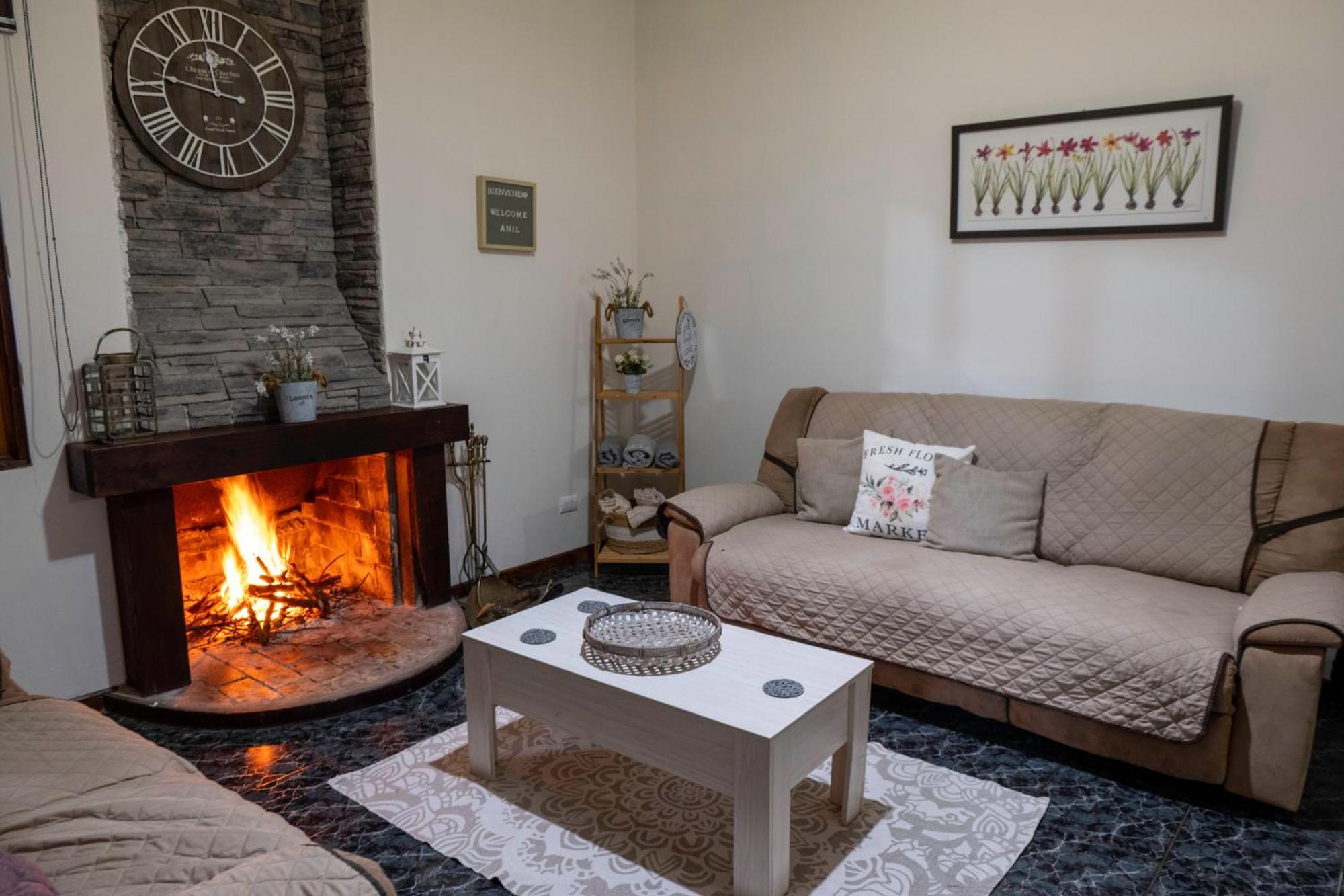 Country House, Cozy Fireplace And An Amazing View Cartago Dış mekan fotoğraf